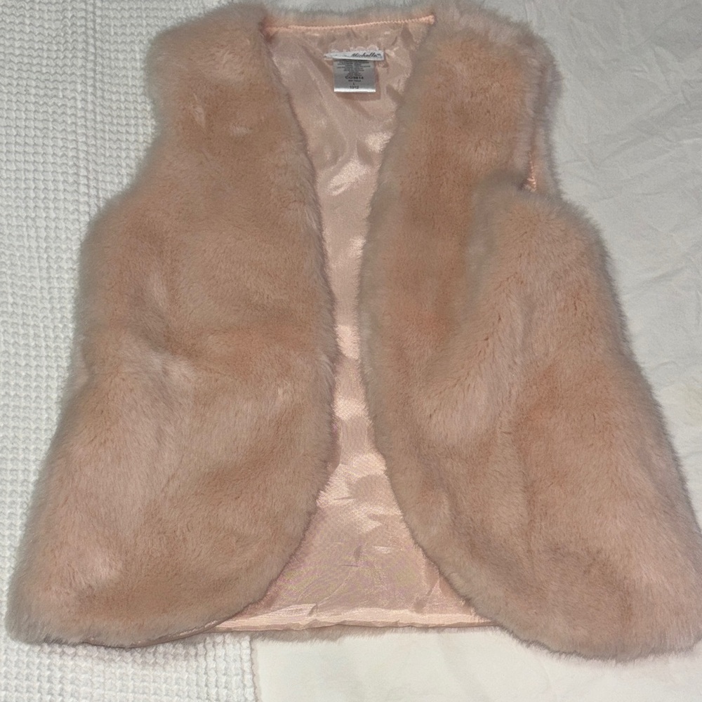 Jona Michelle Soft Pink Faux Fur Vest